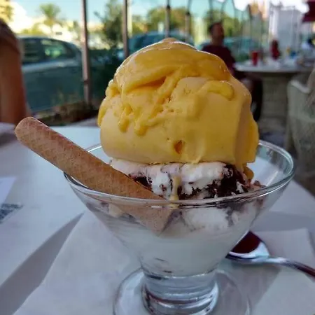 Front Luxury T1 Pools Garage Tennis