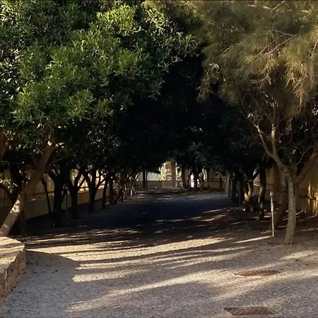 Front Luxury T1 Pools Garage Tennis 公寓